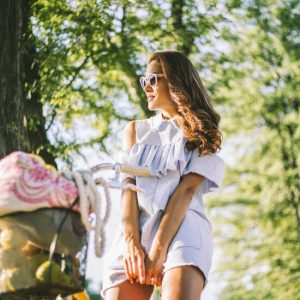 Park outfit and yellow bike